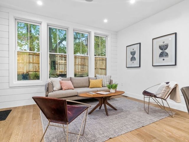 Ten noteworthy sales in Somerville, Massachusetts in Q1 2022